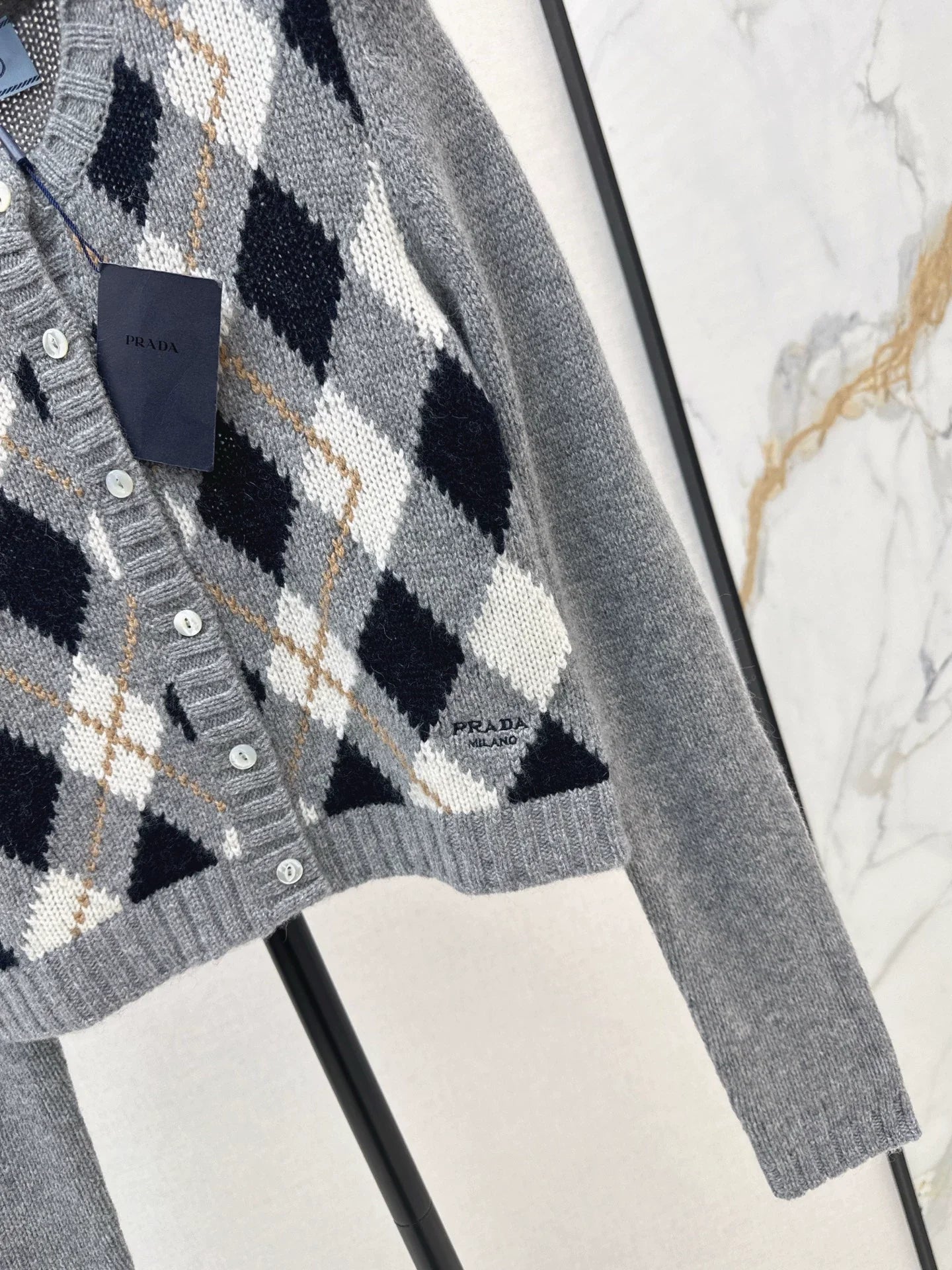 25fw Cashmere cardigan