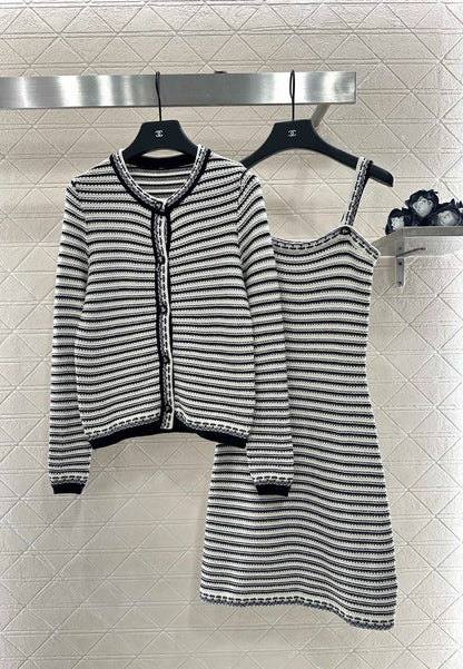 Striped contrasting knit round neck cardigan