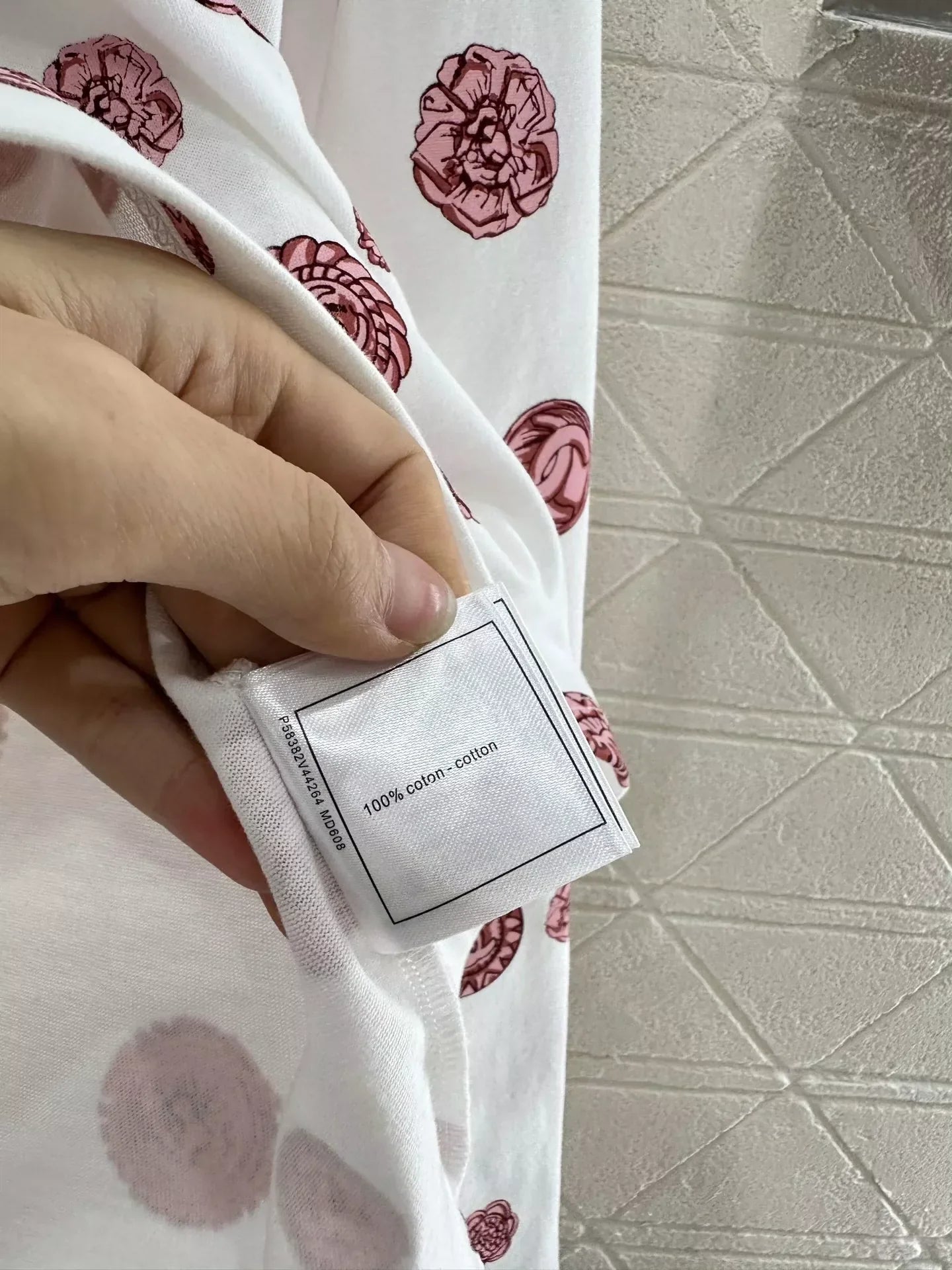 25fw Camellia Round Neck Long Sleeve