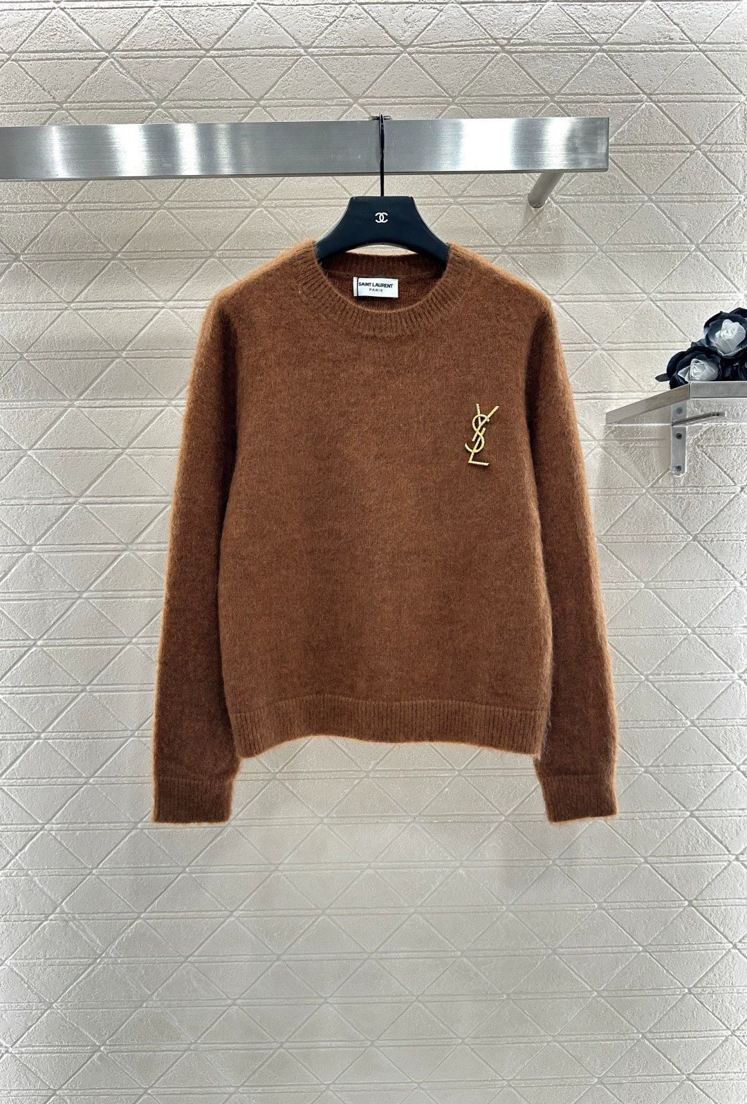 25fw Brooch letter knitted sweater