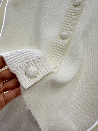 25fw Round neck embroidered cardigan