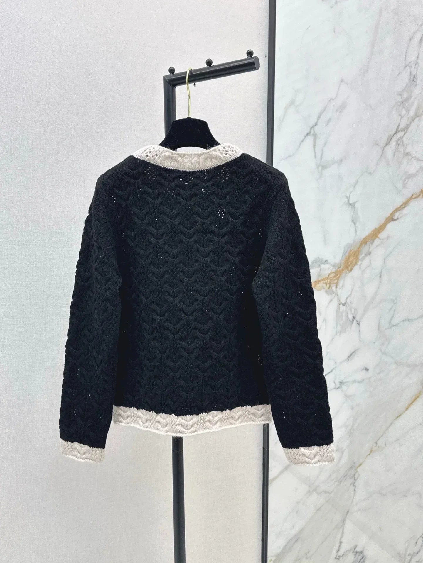 25fw Hollow knit round neck sweater