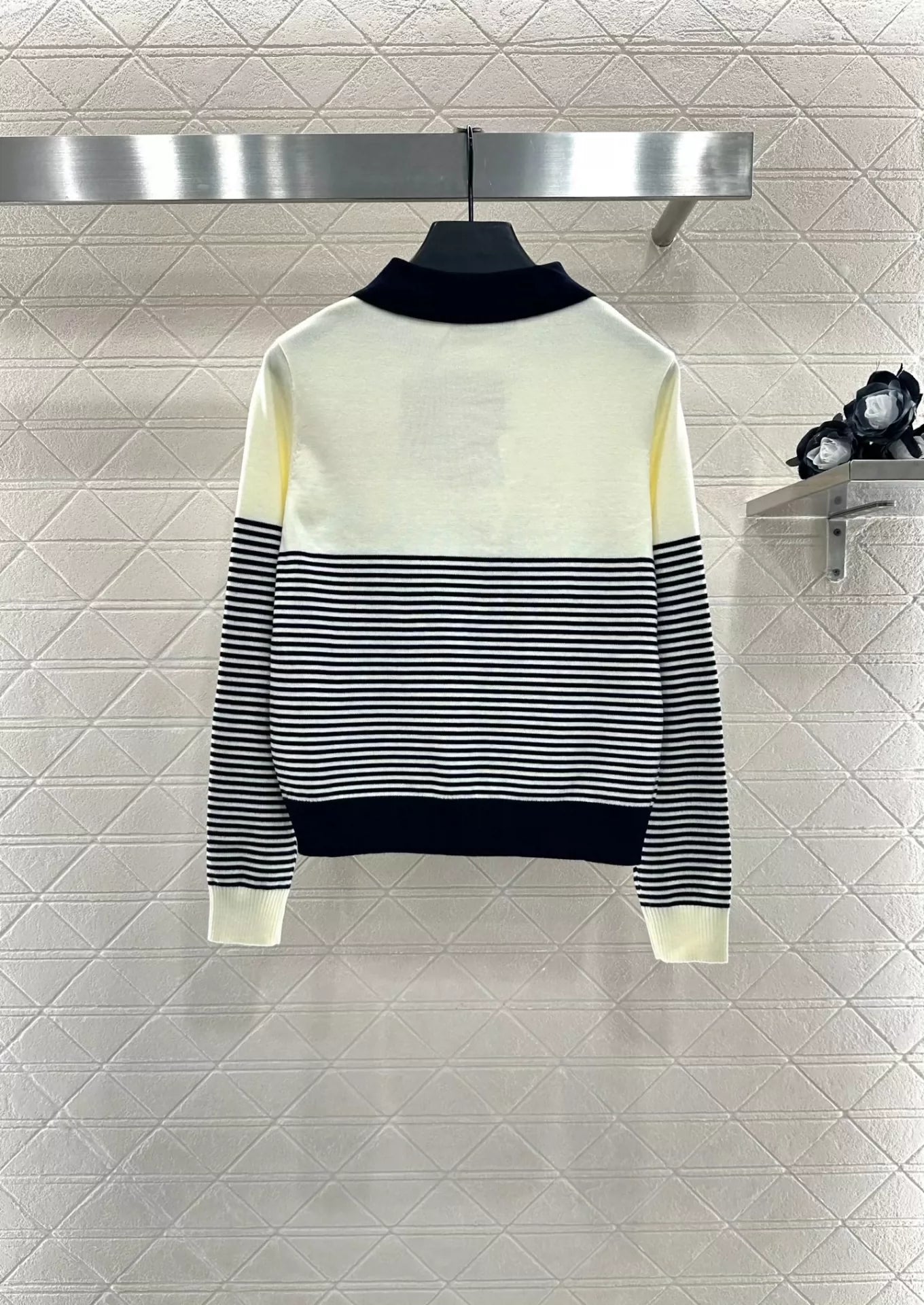 25fw Collar striped sweater
