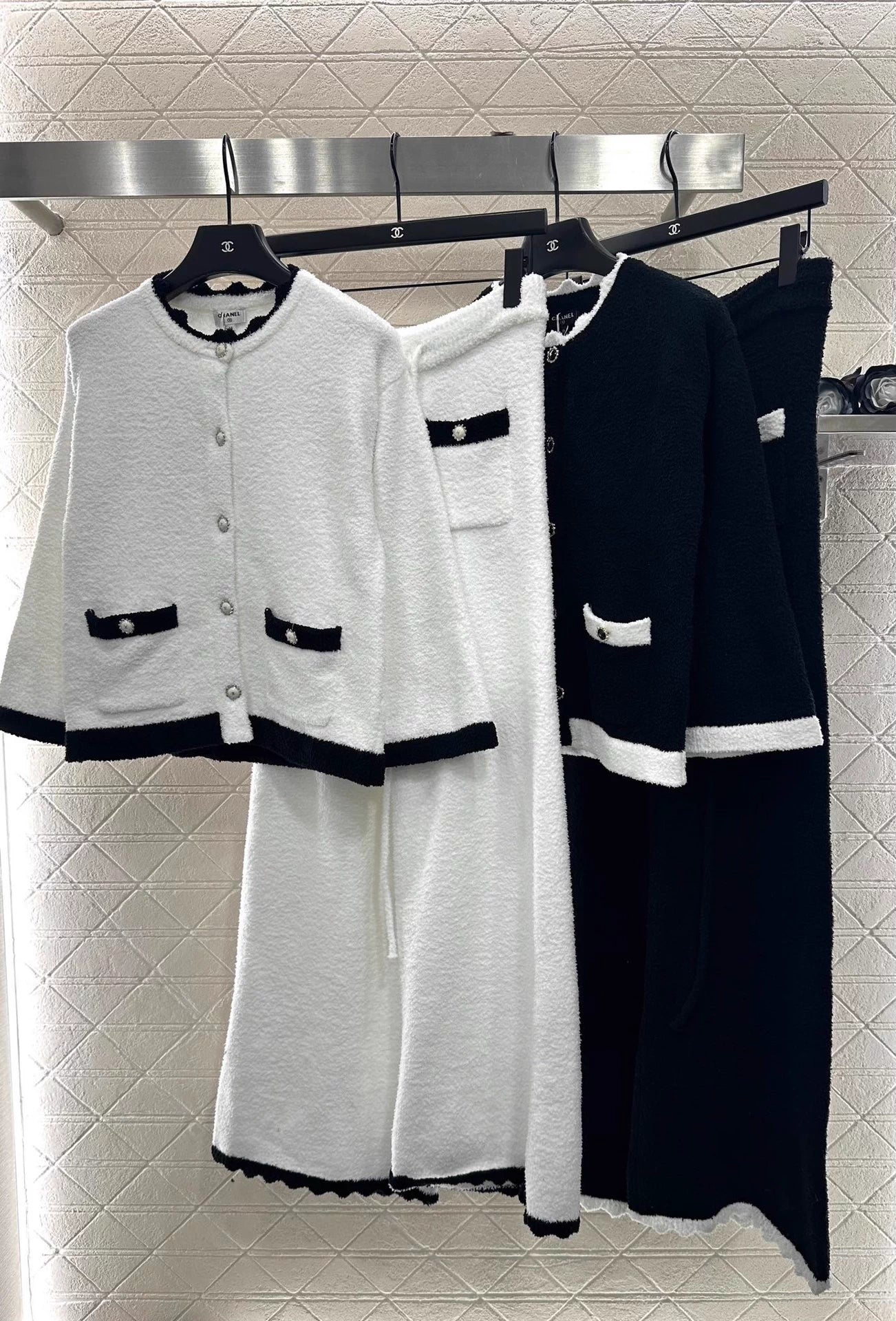 Knitted contrasting cardigan wide leg pants set