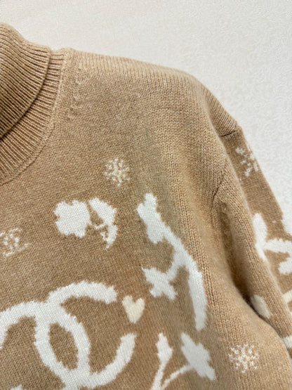Cashmere high neck sweater