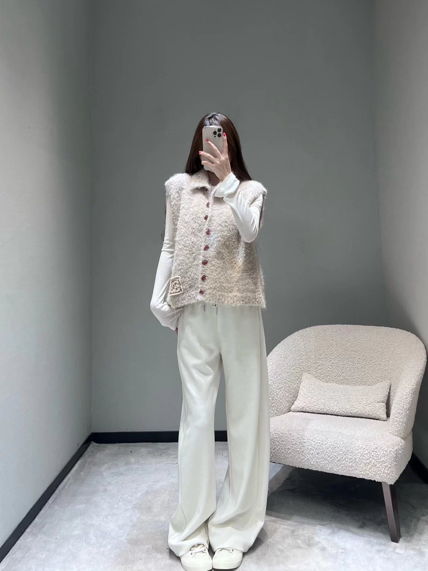 Double C-button vest