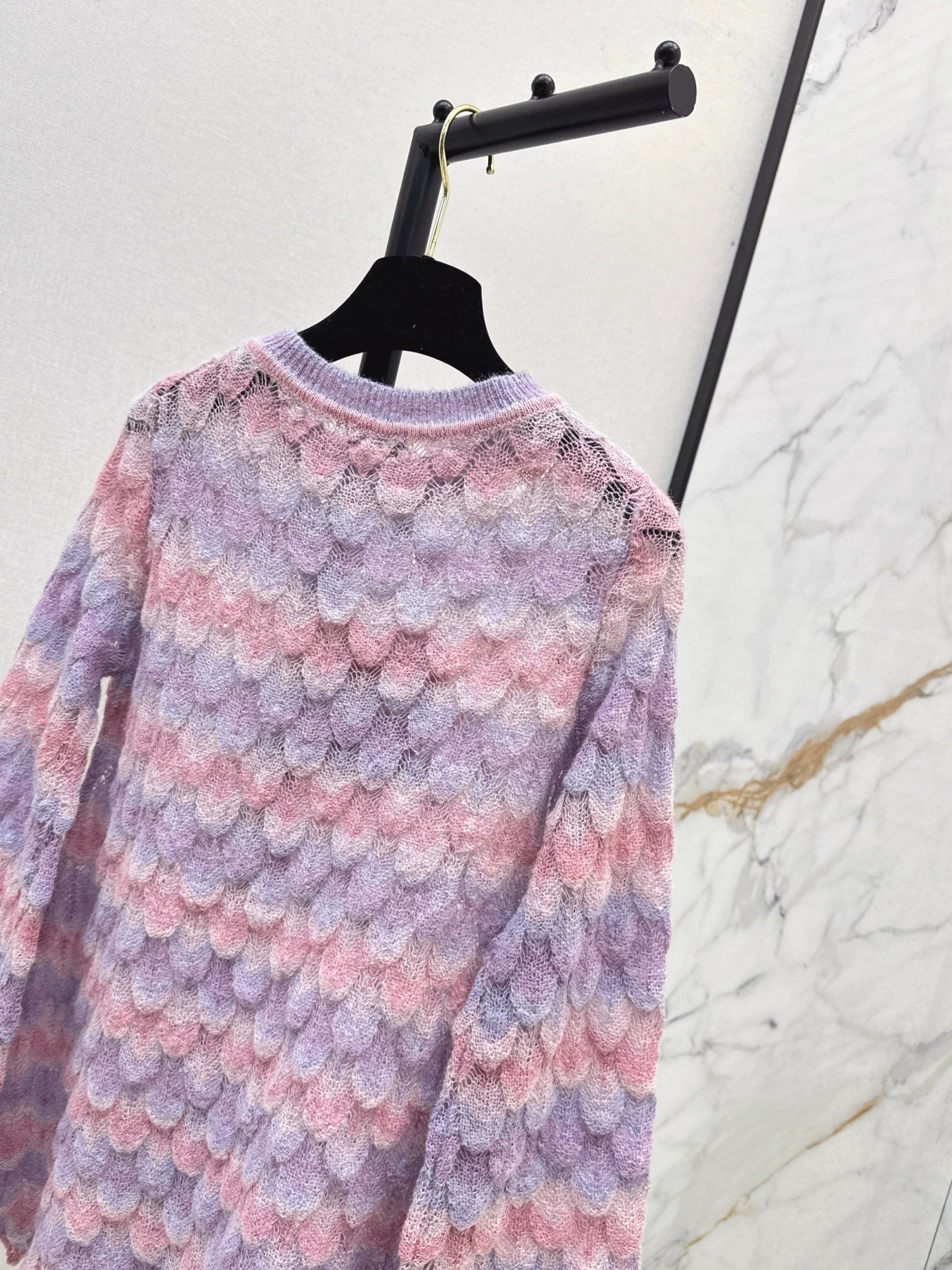 25fw Color changing knitted round neck