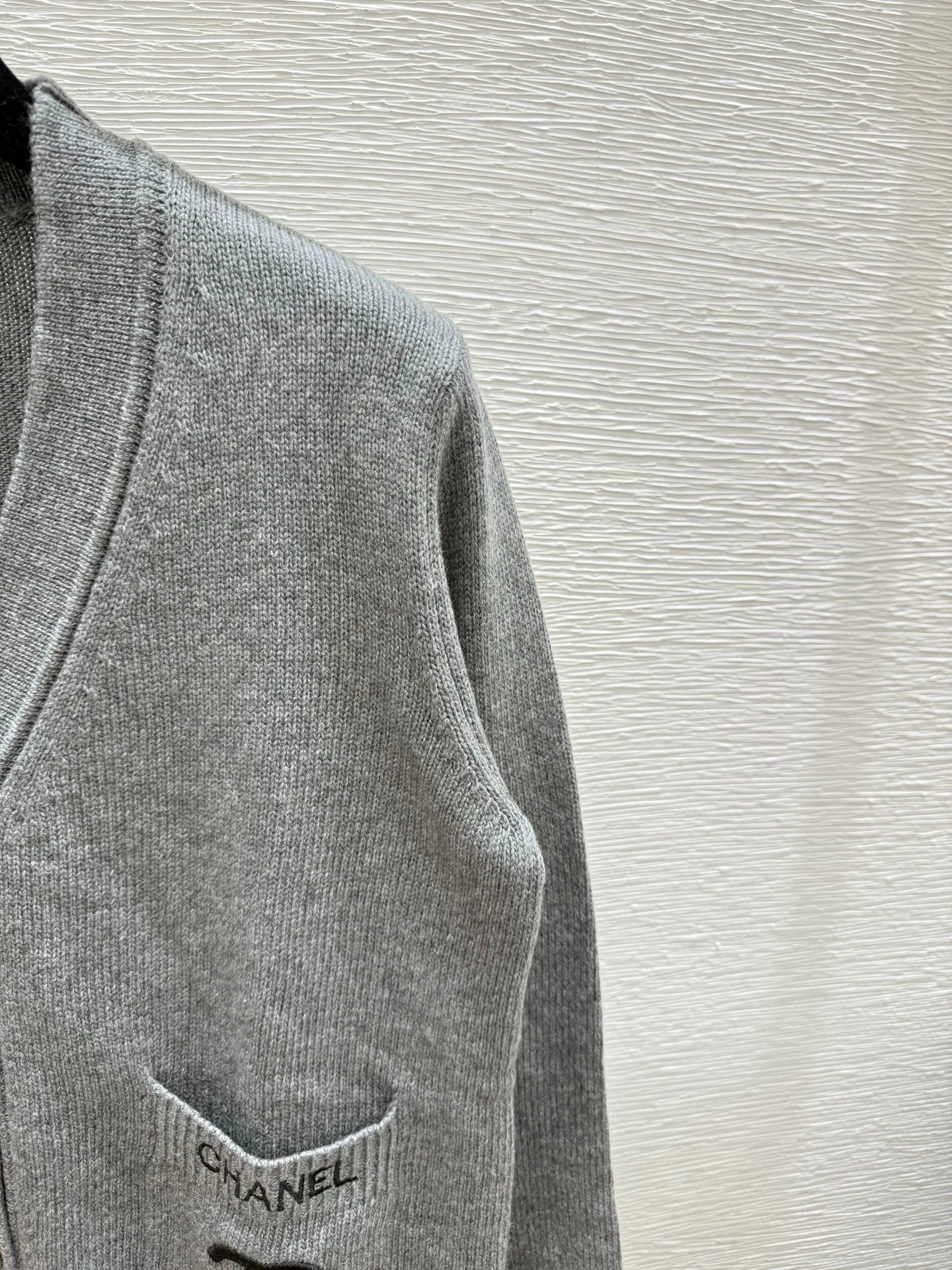 25fw Grey Knitted Cardigan