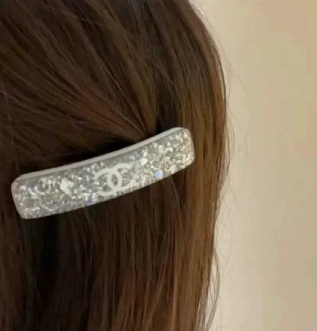 Double C silver glitter hair clip
