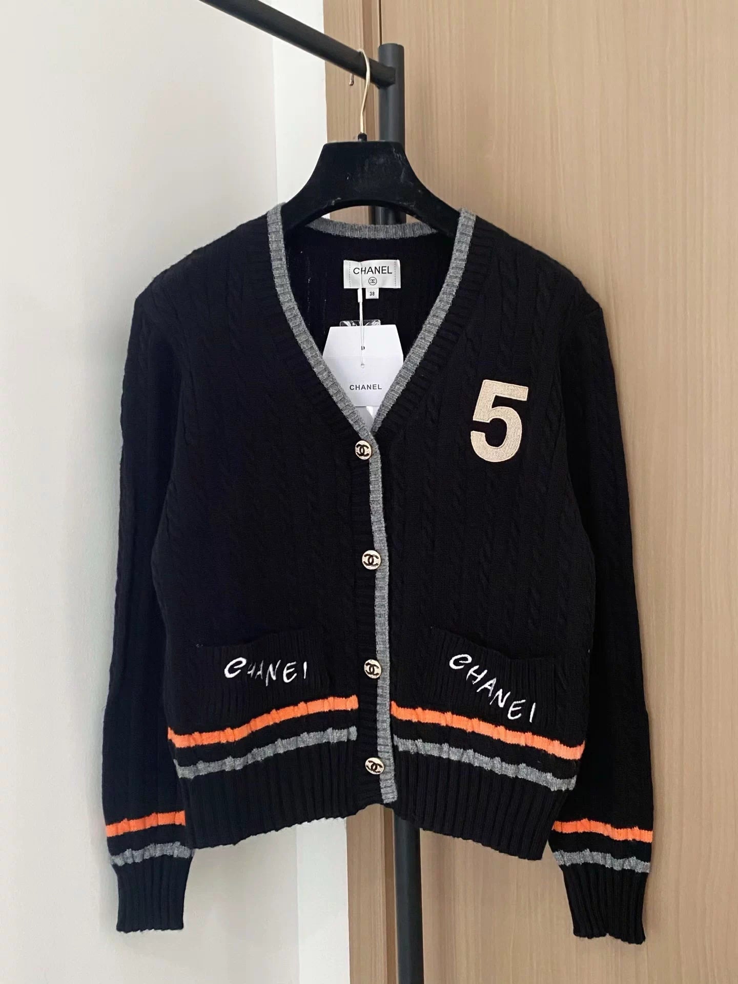 25fw Embroidered letter knitted cardigan