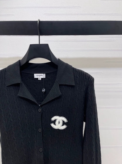 Vertical pit stripe lapel cardigan