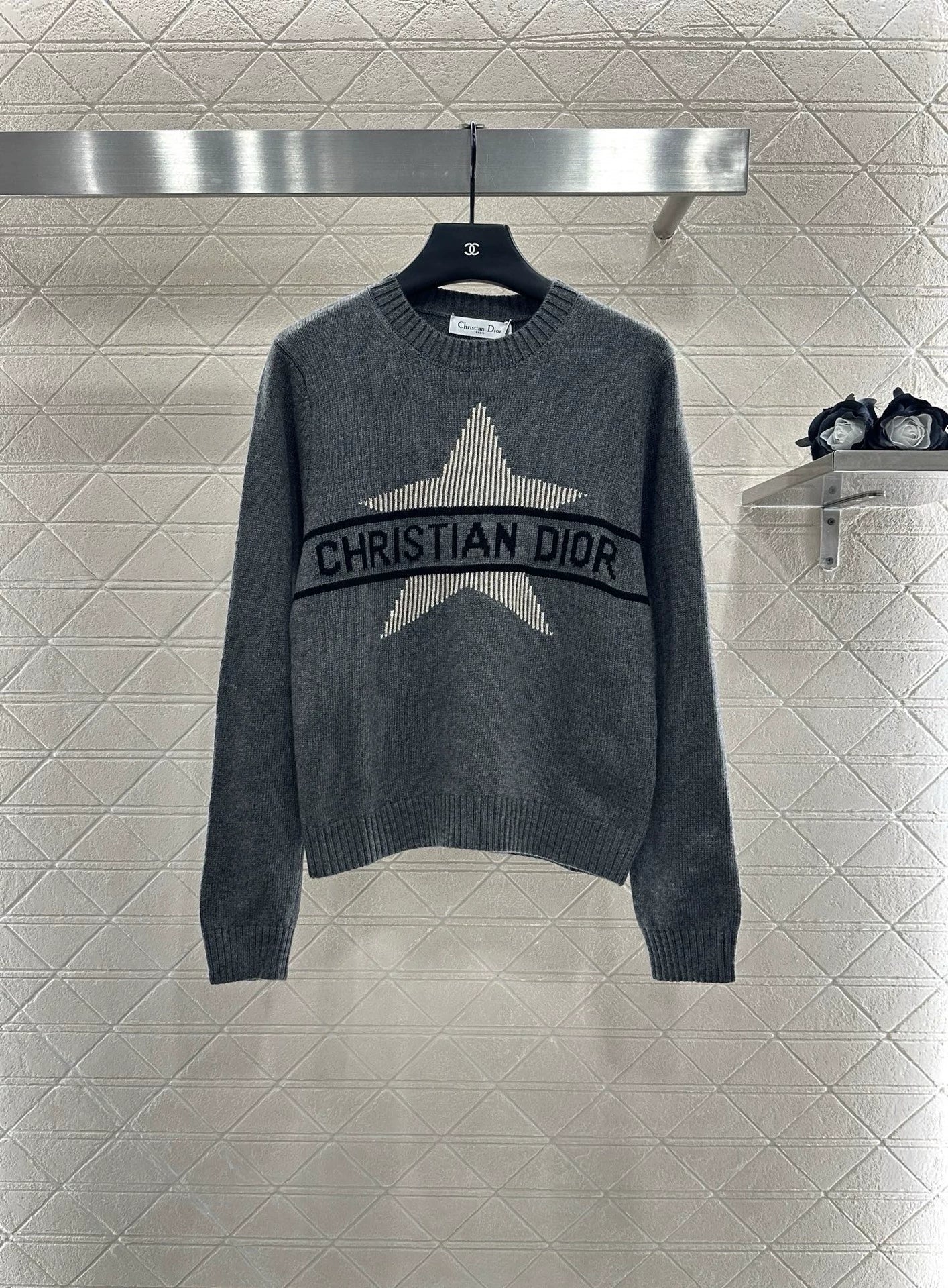 D 25 Crochet letter knitted sweater