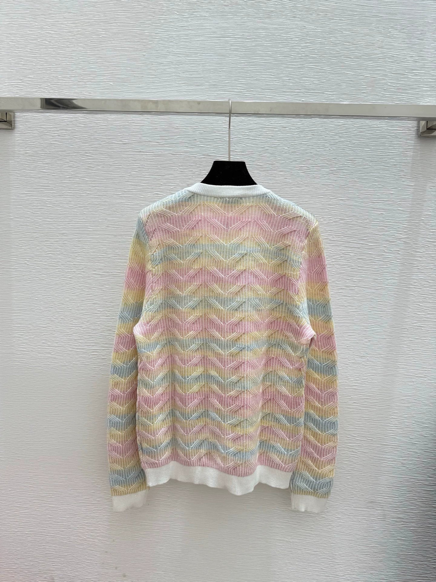 25fw Rainbow striped knitted cardigan