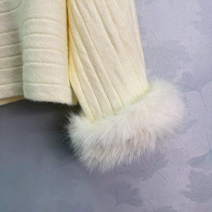 Striped logo round neck hairy long sleeved shirt