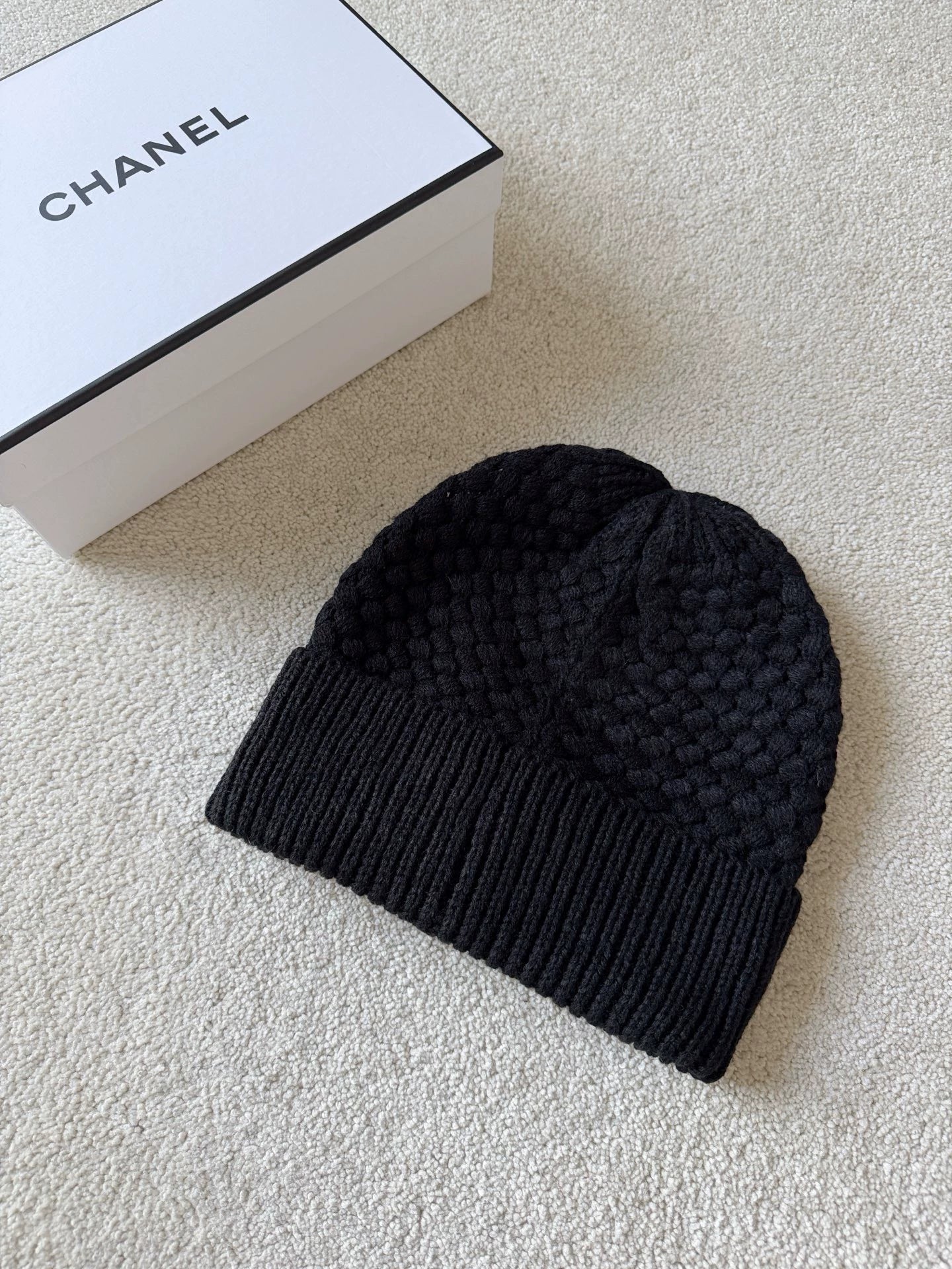 Hook flower double C hat