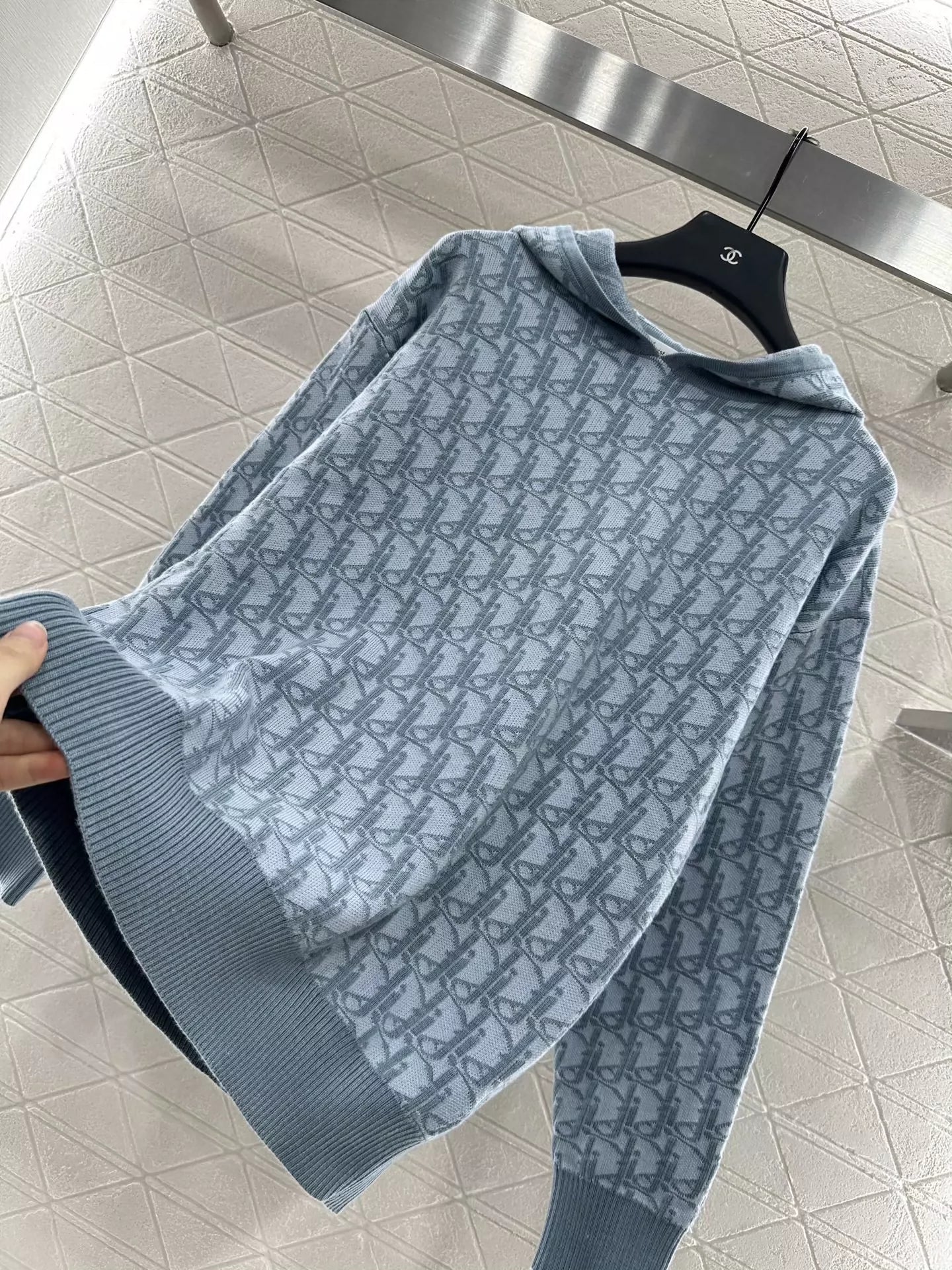 25fw Knitted hooded sweater