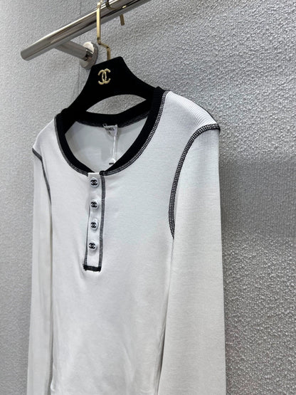 Color-blocked long-sleeved base layer top