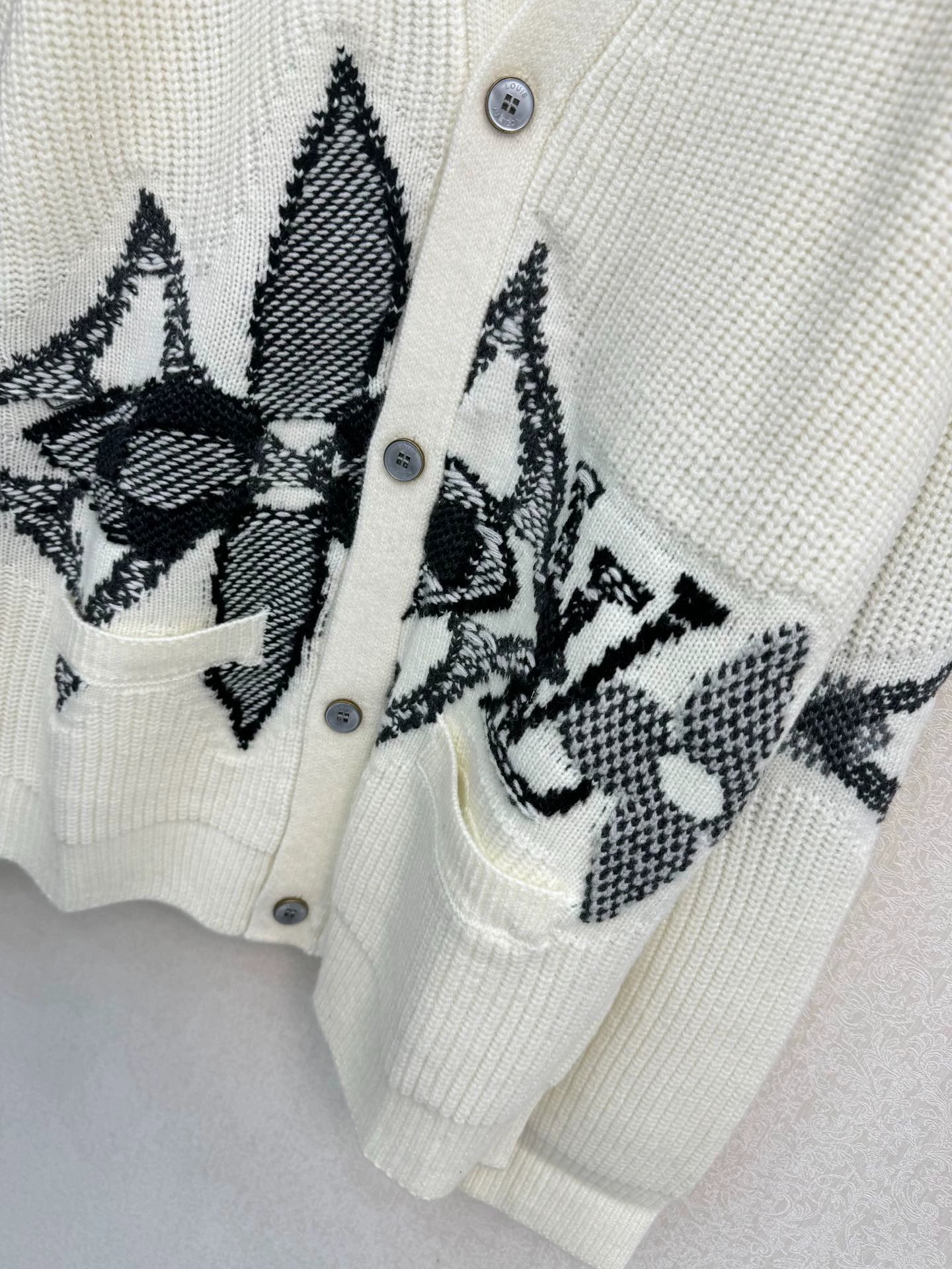Skiing series knitted cardigan
