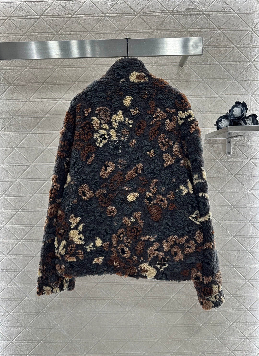 25fw Wear a teddy zipper jacket on both sides