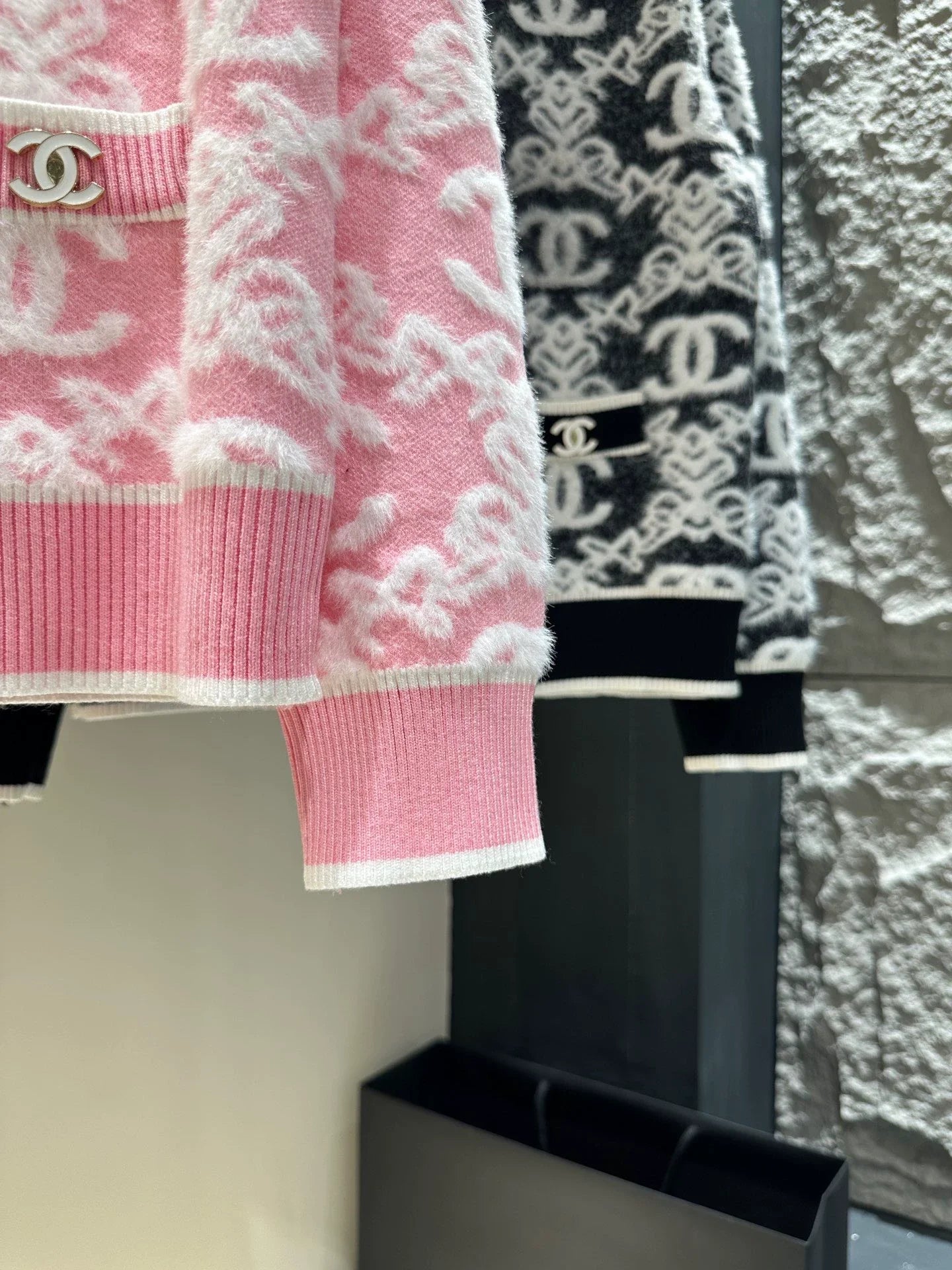 25fw Double C logo embroidered cardigan