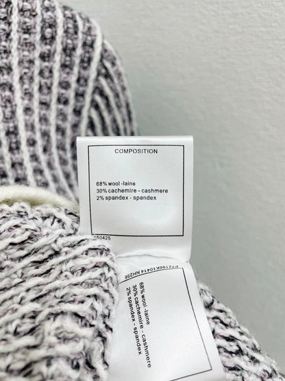 Towel embroidered logo round neck cardigan