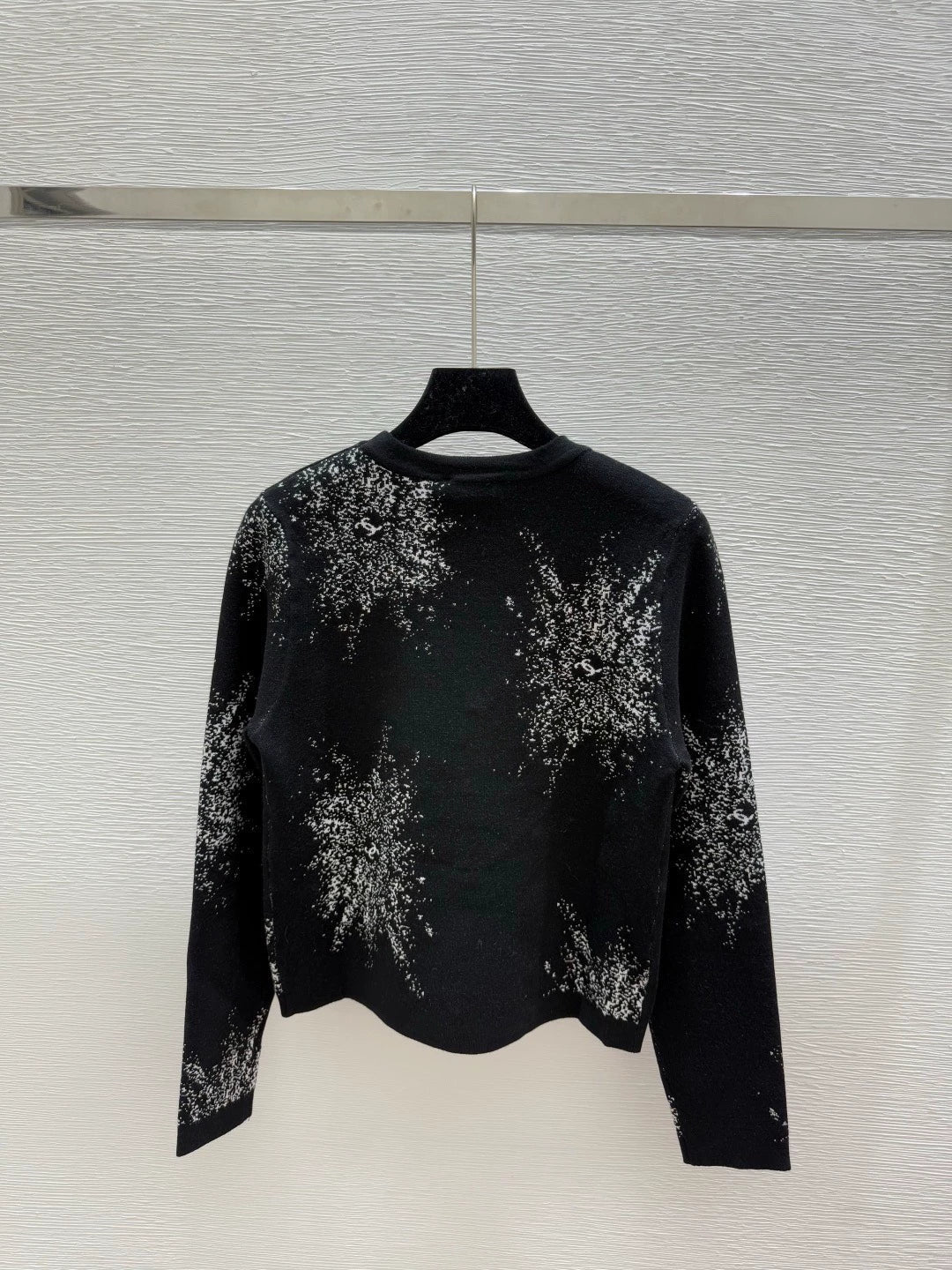 25fw Jacquard V-neck cardigan