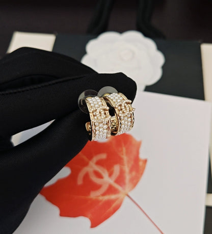 Double C pearl earrings