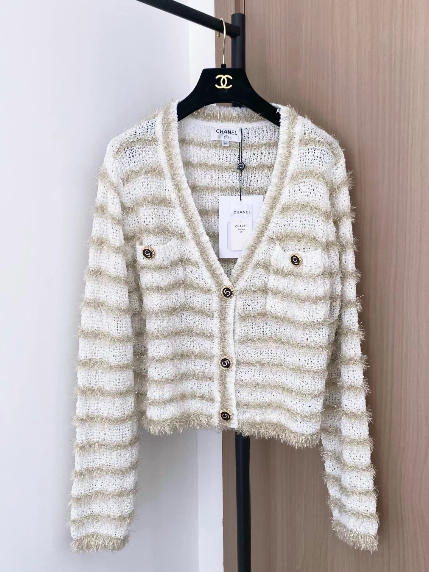25fw Two tone V-neck cardigan