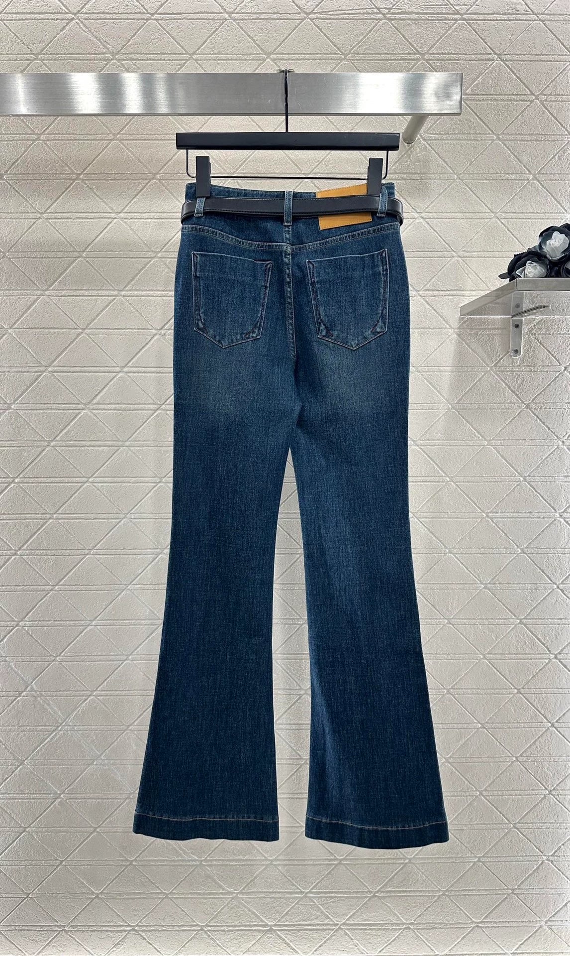 25fw Hourglass Vintage Jeans (with belt)