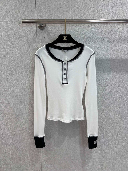 Color-blocked long-sleeved base layer top