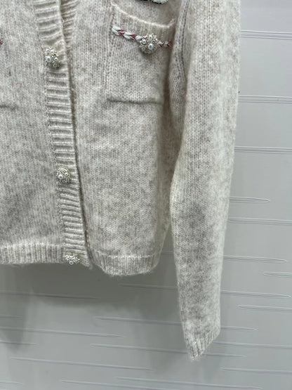 Double pocket round neck knitted cardigan