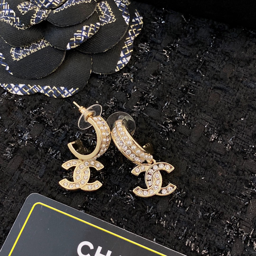 Double C pearl rhinestone earrings