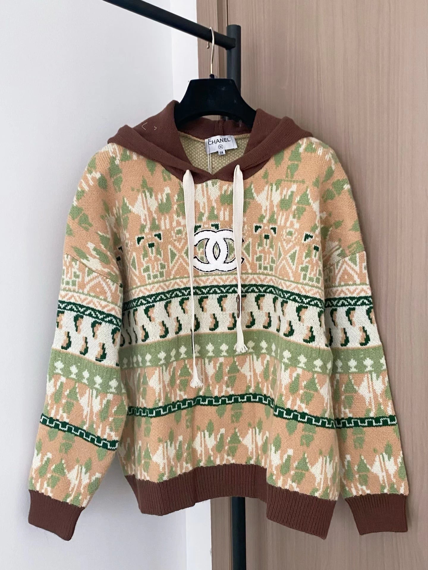 Hooded pullover sweater