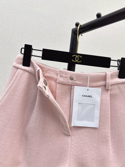 Heart shaped double pocket wool set