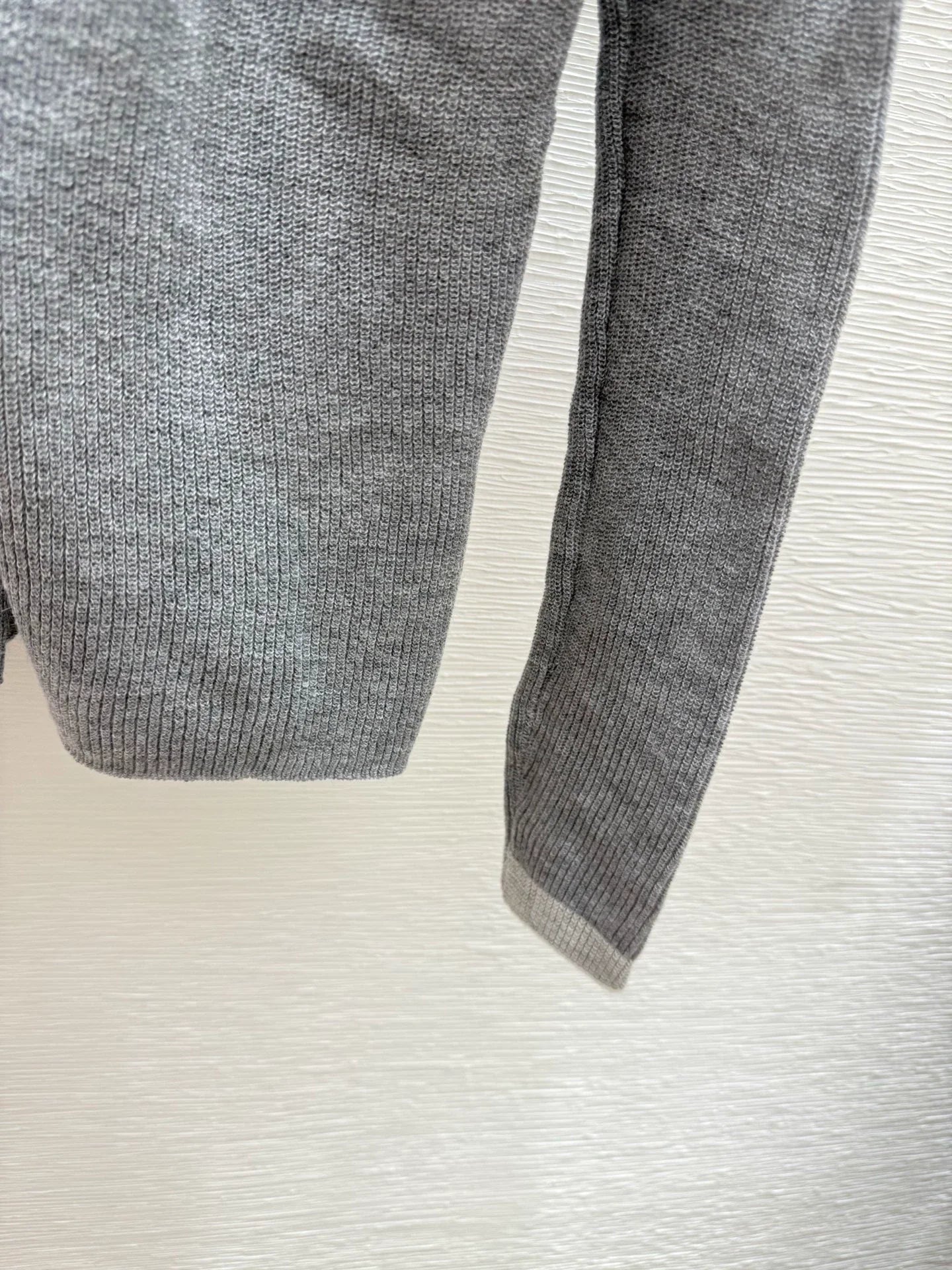 25fw Fake two knitted cardigans