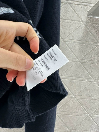 25 Crochet letter carriage knit sweater（Beigei/black）