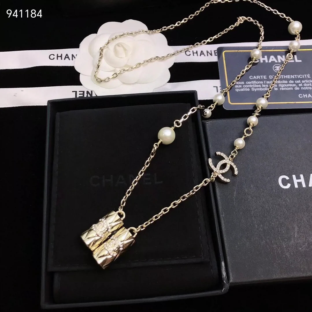 Pearl Earphone Chain