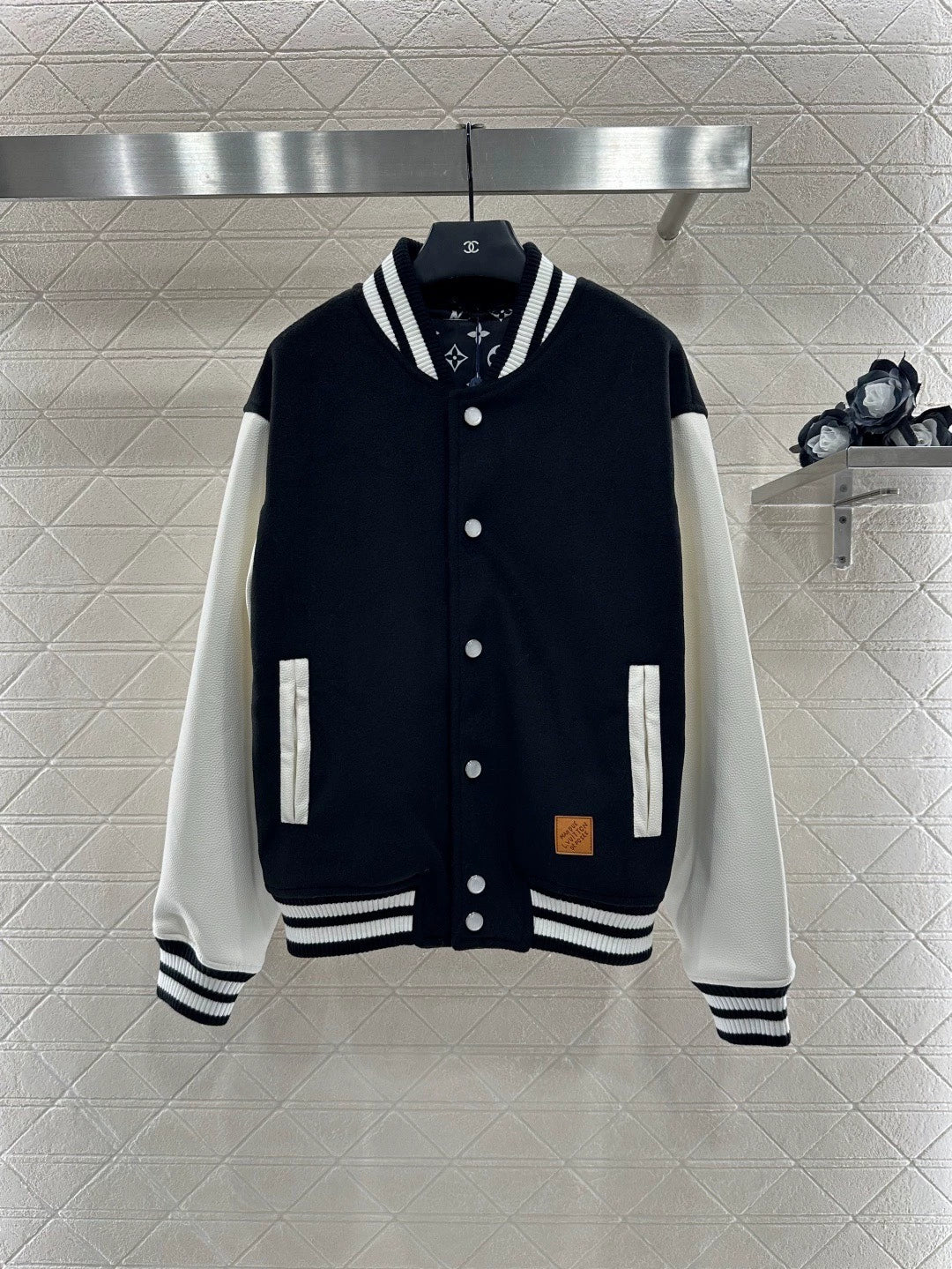 25fw Casual leather sleeve shoulder baseball jacket