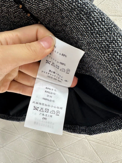 25fw Sleeveless top and skirt set