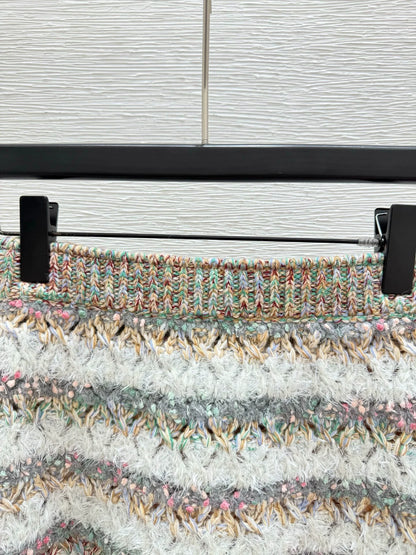 25b Knitted Half Skirt with Mixed Yarn and Stripes