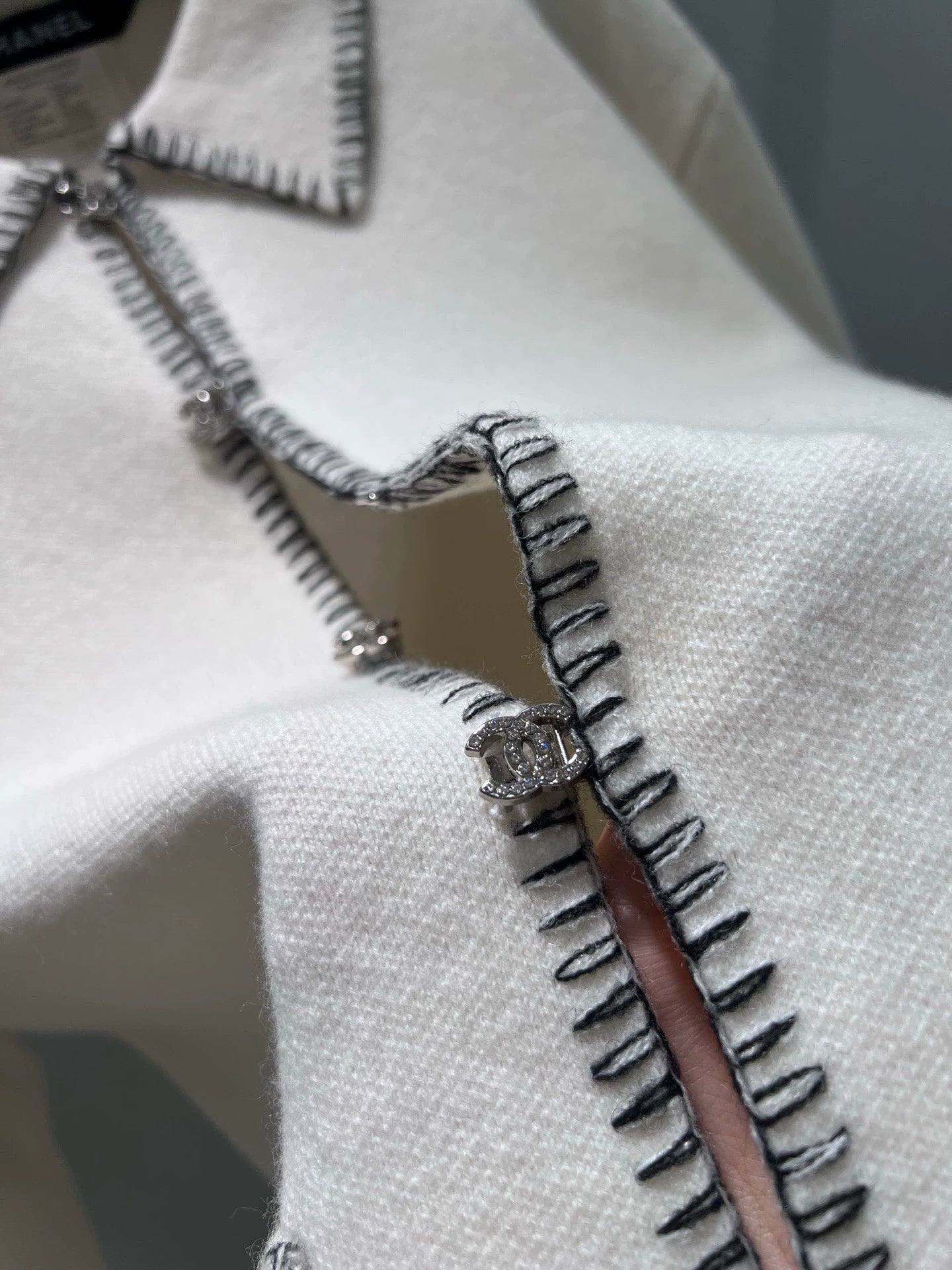 Turnover Xiaoxiang cardigan