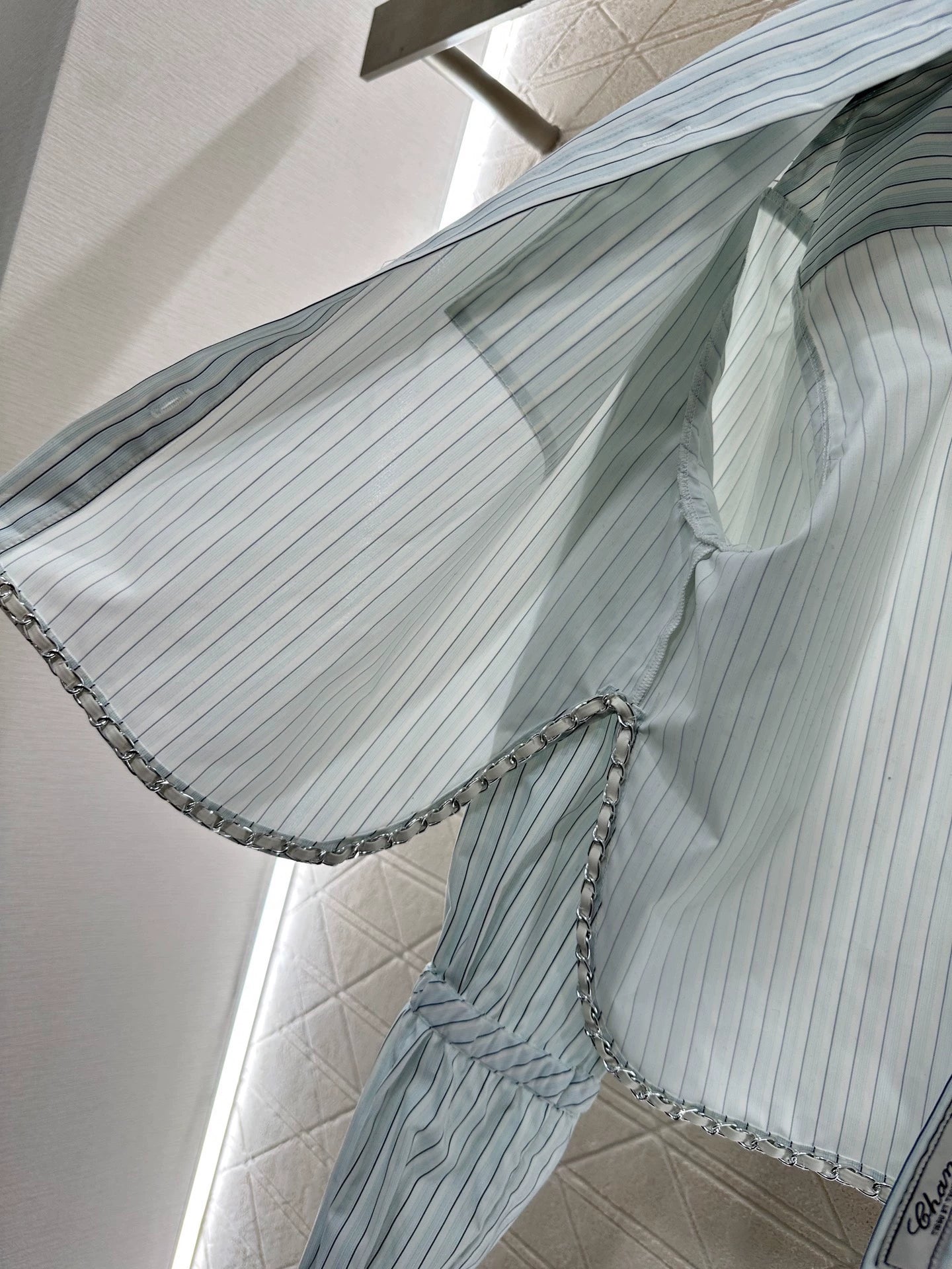 Short striped drawstring sleeve shirt