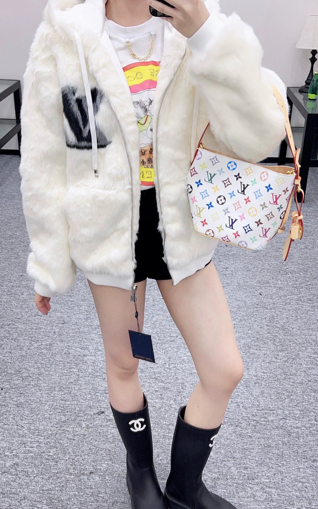 25fw Hooded fur coat