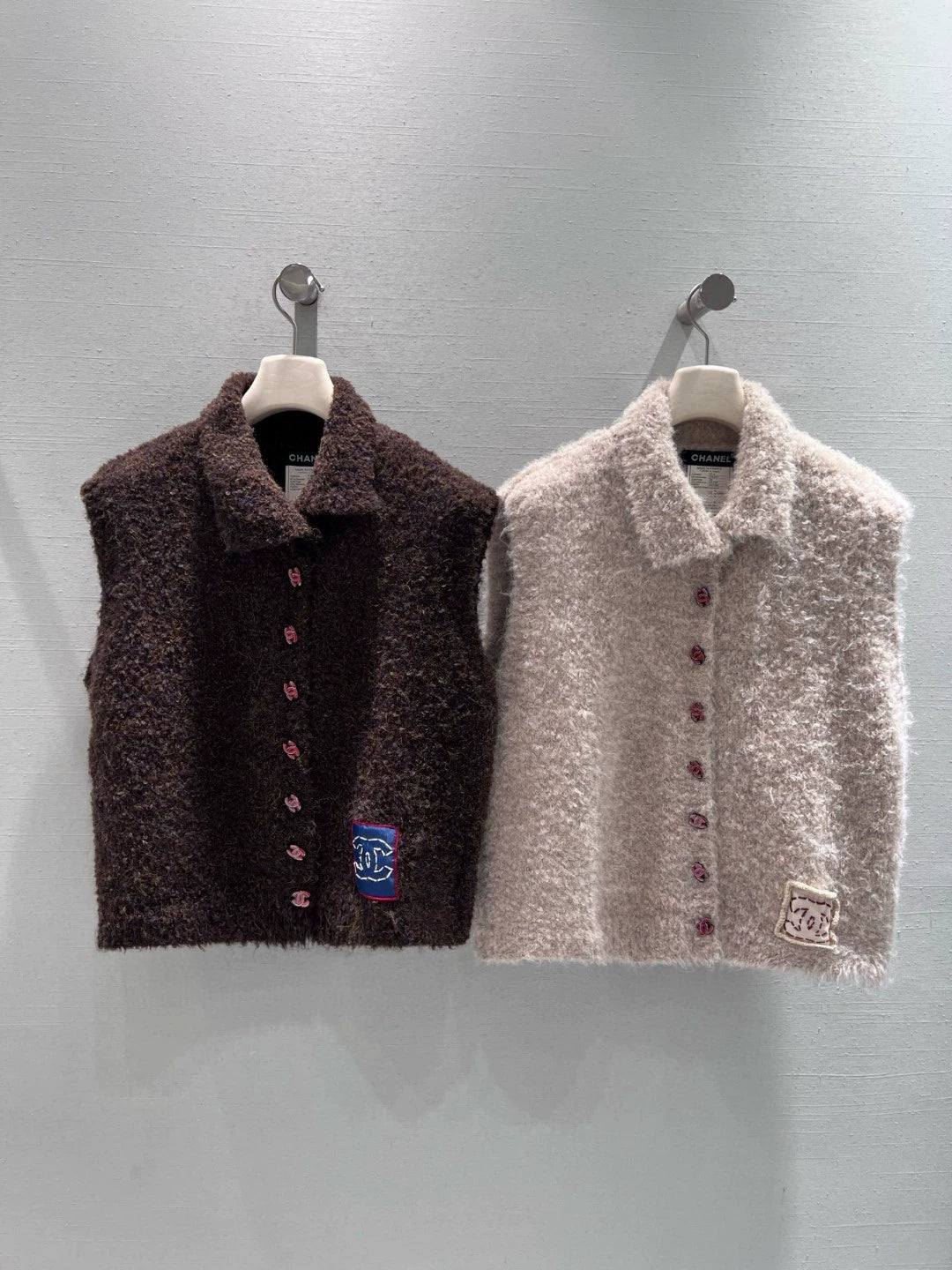 Double C-button vest