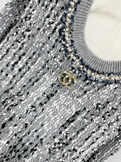 25fw Sequined knitted sweater