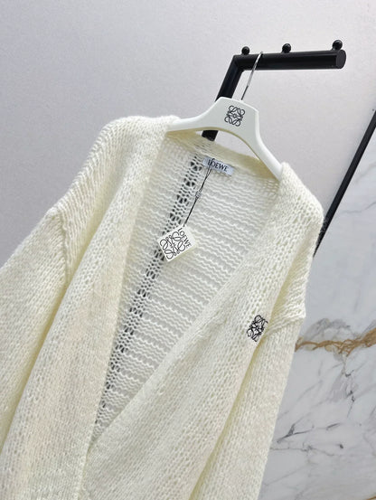 25 Embroidered decorative V-neck knitted silhouette cardigan