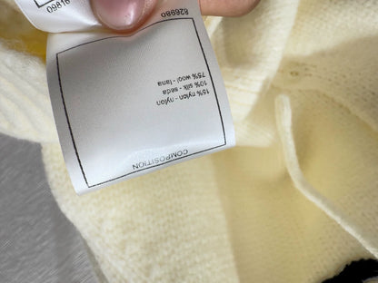 25fw Hooded knitted cardigan