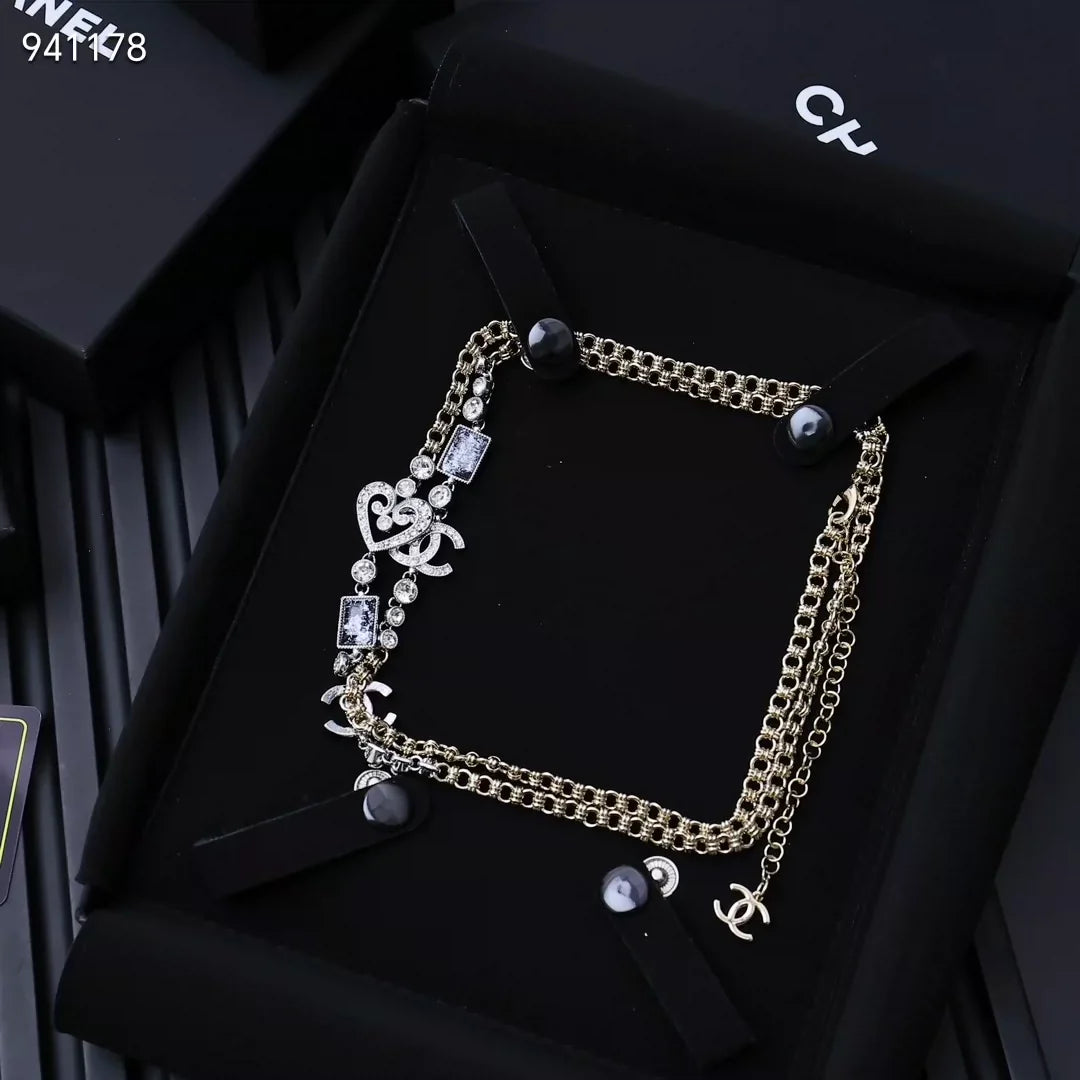 Square enamel spliced sweater chain