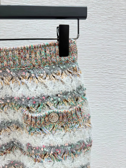 25b Knitted Half Skirt with Mixed Yarn and Stripes