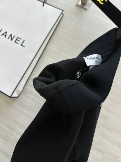 Wool heated one crotch nine quarter pants